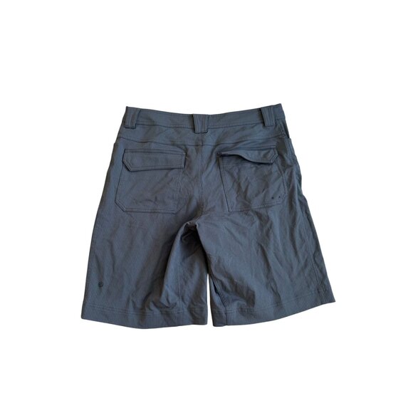 LULULEMON Men's Gray Pinstriped Shorts Size 33 - Picture 4 of 8